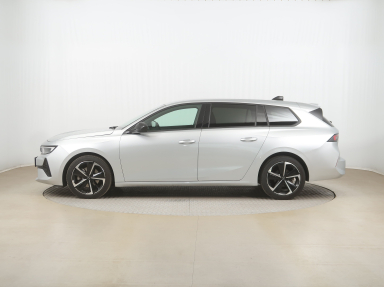 Opel Astra - 2024