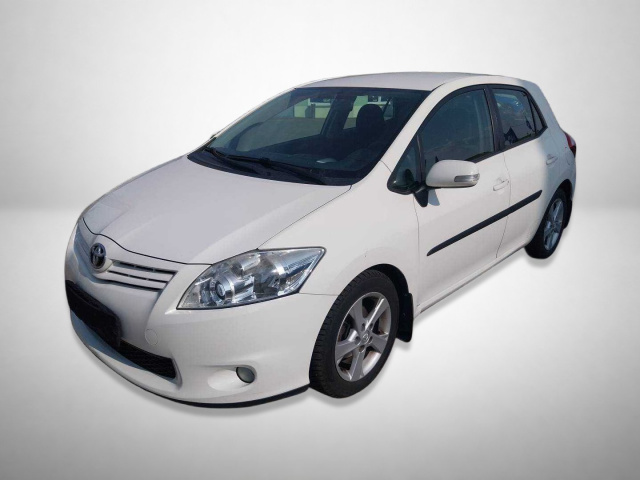 Toyota Auris 2011