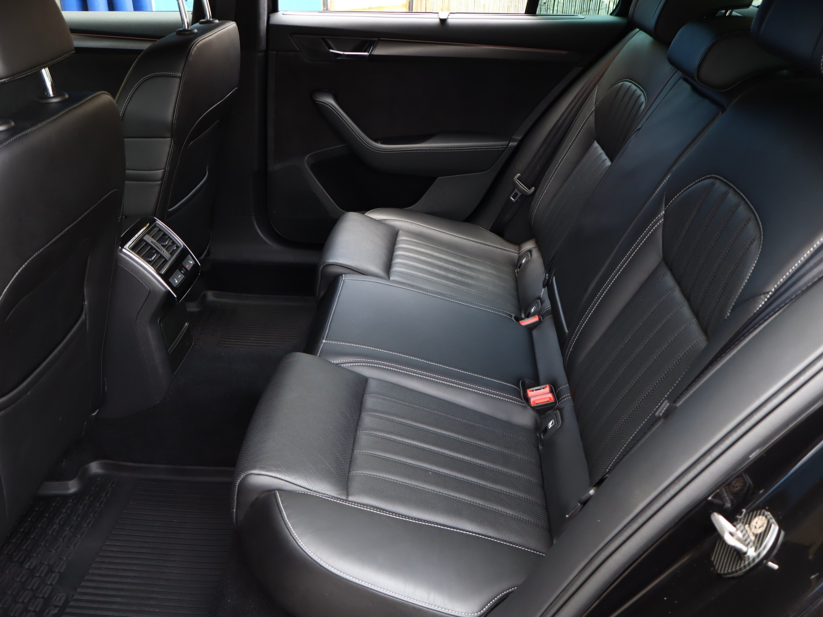 Škoda Superb - 2021