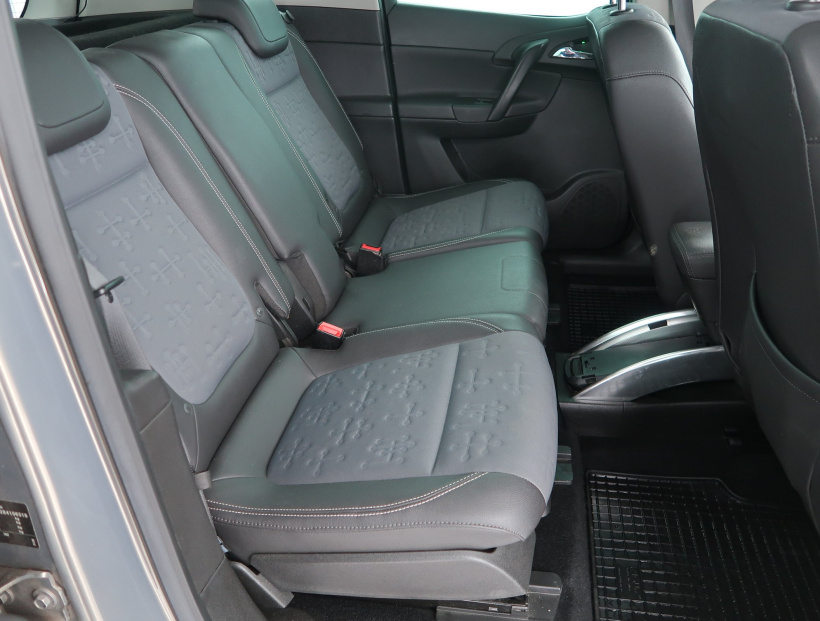 Opel Meriva, 2010