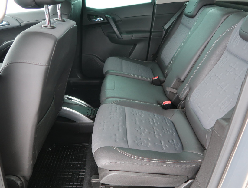 Opel Meriva, 2010