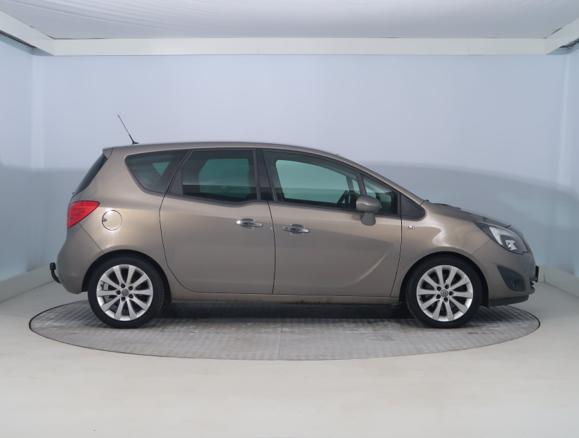Opel Meriva, 2010
