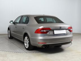 Škoda Superb - 2015