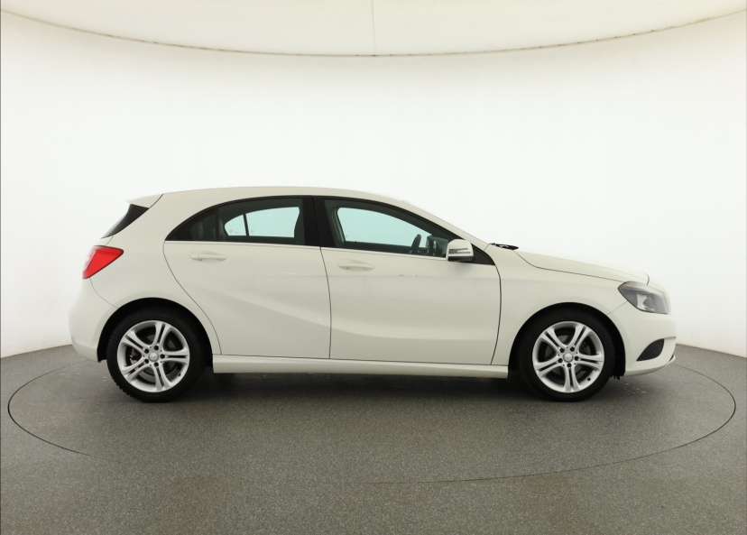 Mercedes-Benz A, 2013