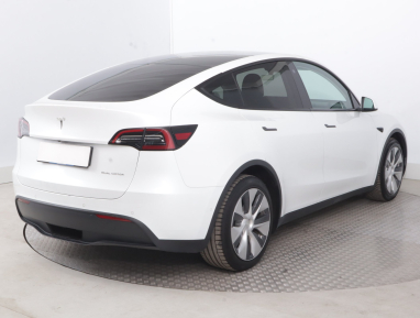 Tesla Model Y - 2022
