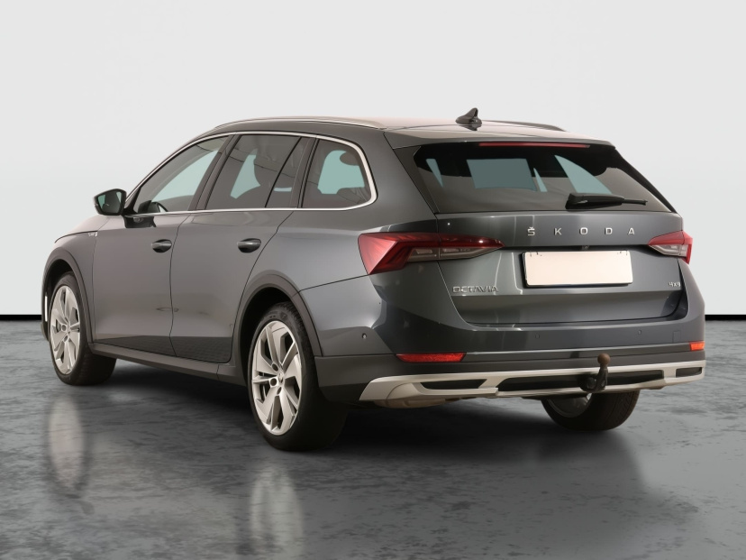 Škoda Octavia Scout, 2021