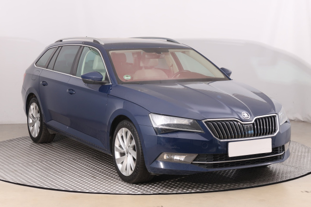 Škoda Superb 2016
