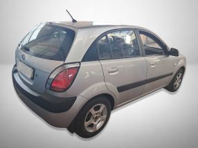 Kia Rio - 2009