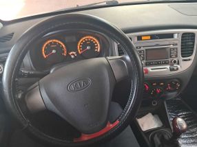 Kia Rio - 2009