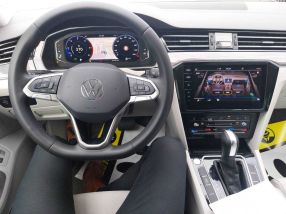 Volkswagen Passat - 2022