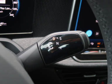 Volkswagen Passat - 2025