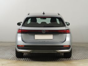Volkswagen Passat - 2025
