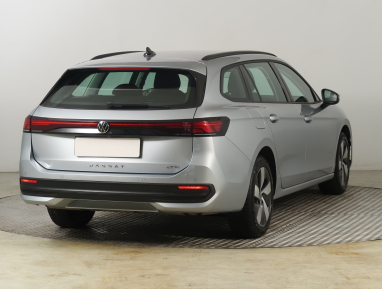 Volkswagen Passat - 2025