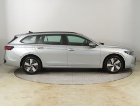 Volkswagen Passat - 2025