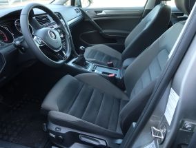 Volkswagen Golf - 2017