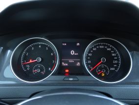 Volkswagen Golf - 2017