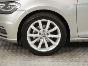 Volkswagen Golf - 2017