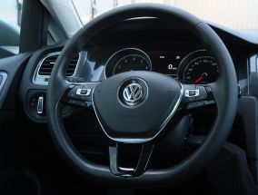 Volkswagen Golf - 2017