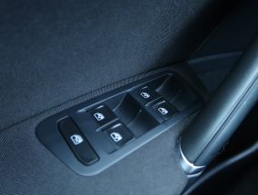Volkswagen Golf - 2017