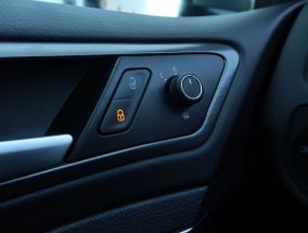 Volkswagen Golf - 2017