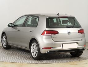 Volkswagen Golf - 2017