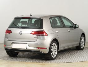 Volkswagen Golf - 2017