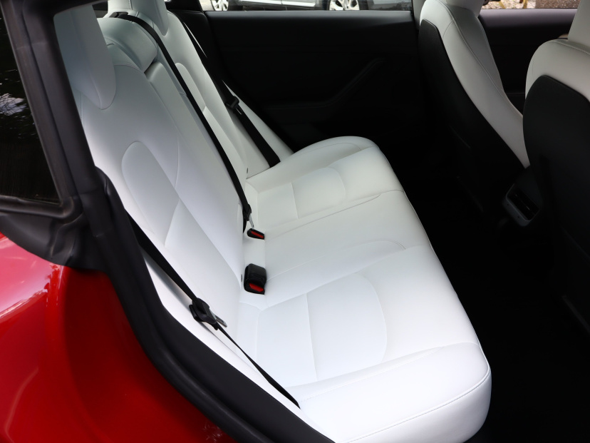 Tesla Model 3, 2022