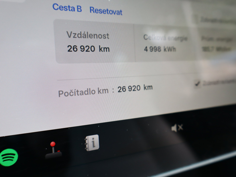 Tesla Model 3, 2022