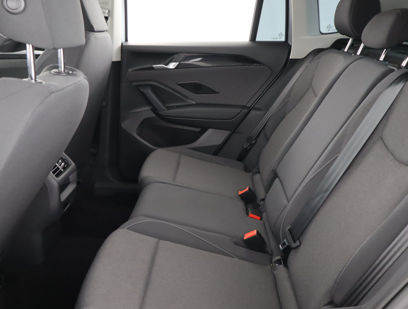 Volkswagen Tiguan - 2025