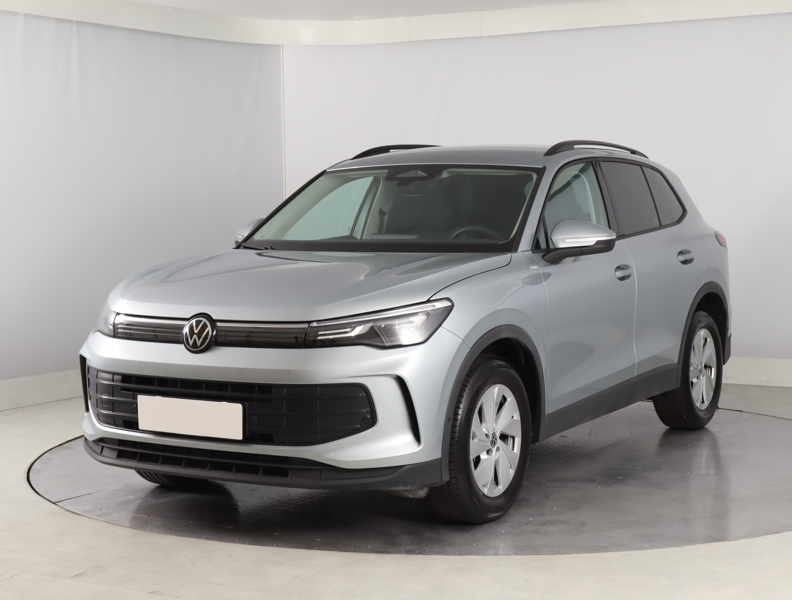 Volkswagen Tiguan - 2025