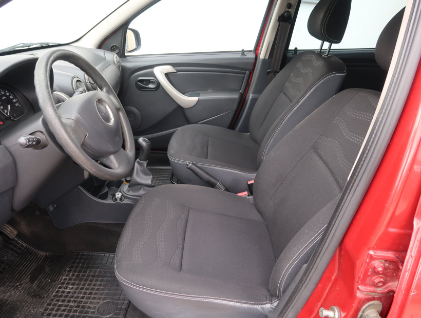 Dacia Sandero, 2010