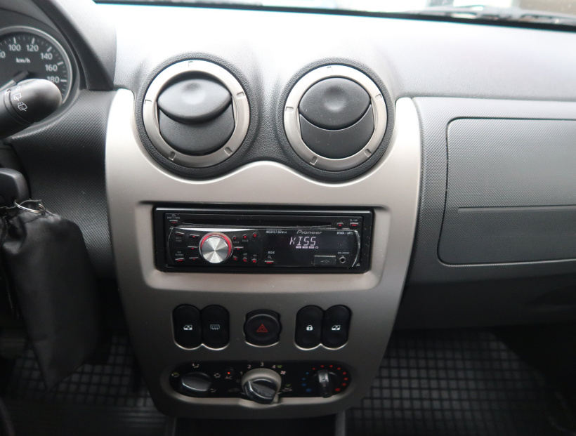 Dacia Sandero, 2010