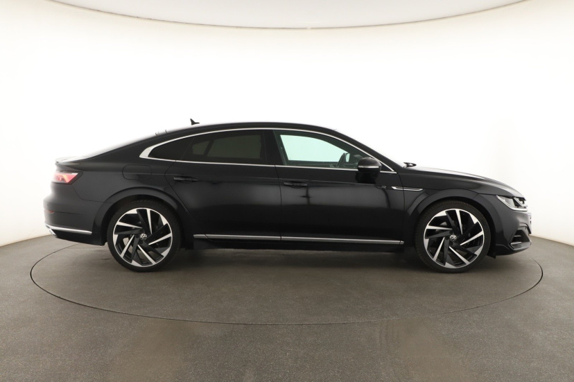 Volkswagen Arteon, 2021