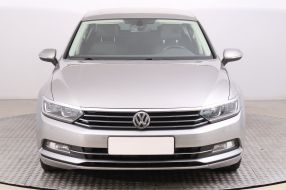 Volkswagen Passat - 2016