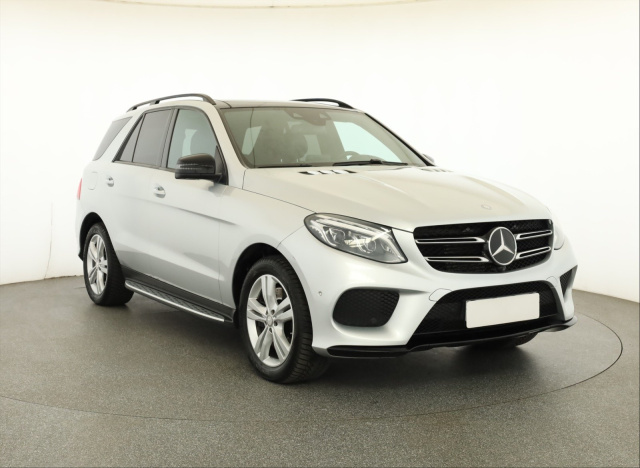 Mercedes-Benz GLE 2016