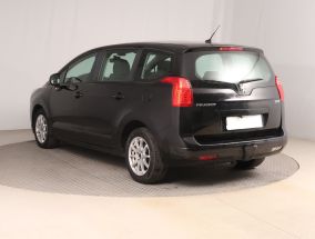 Peugeot 5008 - 2012