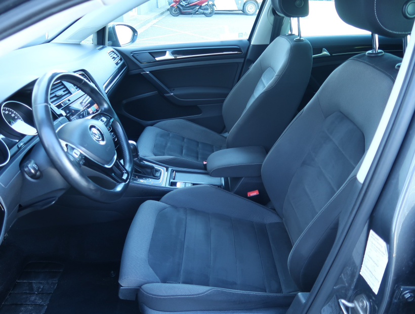 Volkswagen Golf, 2019