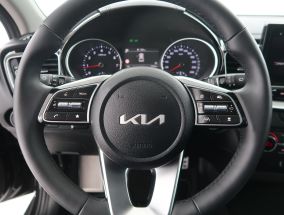 Kia XCeed - 2025