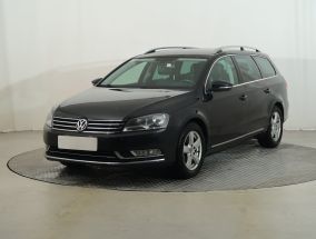 Volkswagen Passat - 2011
