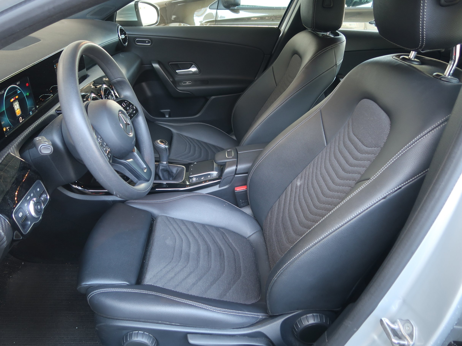 Mercedes-Benz A - 2021