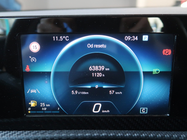 Mercedes-Benz A - 2021