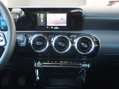 Mercedes-Benz A - 2021