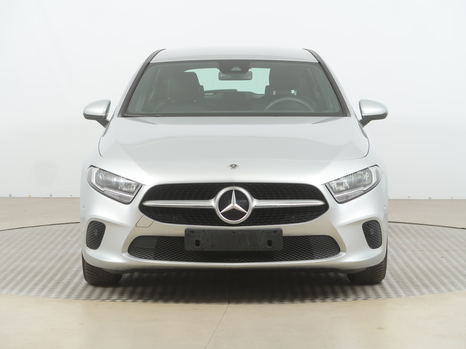 Mercedes-Benz A - 2021