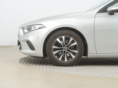Mercedes-Benz A - 2021