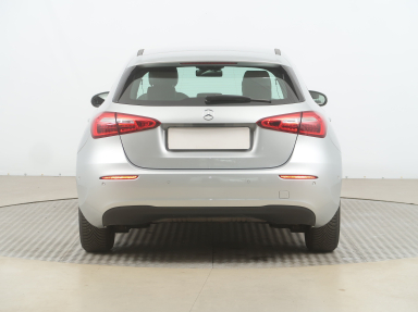 Mercedes-Benz A - 2021