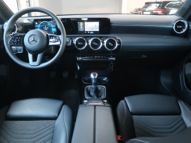 Mercedes-Benz A - 2021