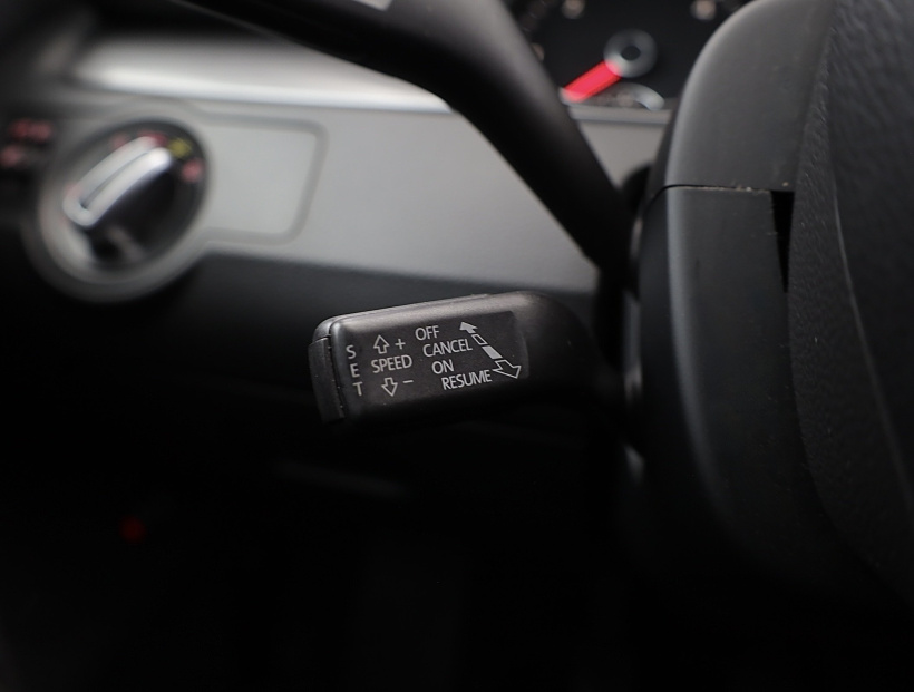 Volkswagen Passat, 2011