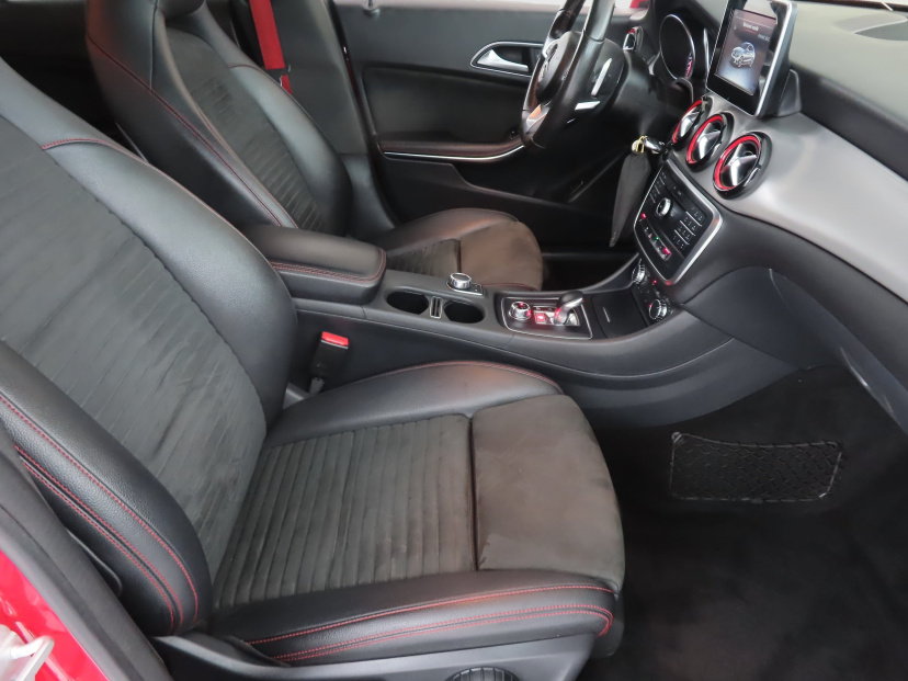 Mercedes-Benz CLA, 2016