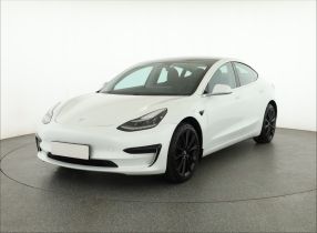 Tesla Model 3 - 2020