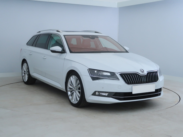 Škoda Superb 2016